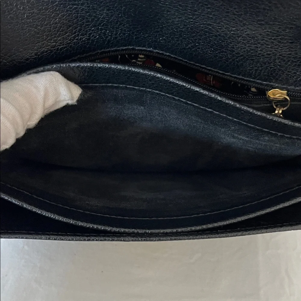 Ferragamo Vintage Black Leather Locking Portfolio/Wristlet Unisex